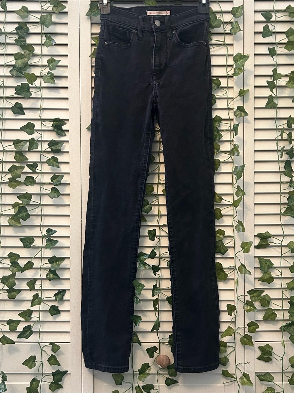 Levi’s 724 Hight Rise Straight Pant